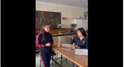 Las alumnas de 3º ESO Karen Sofía Hernández y Ainhoa Ríos nos presentan en este vídeo la maqueta del puente levadizo realizada en la asignatura de Tecnología.